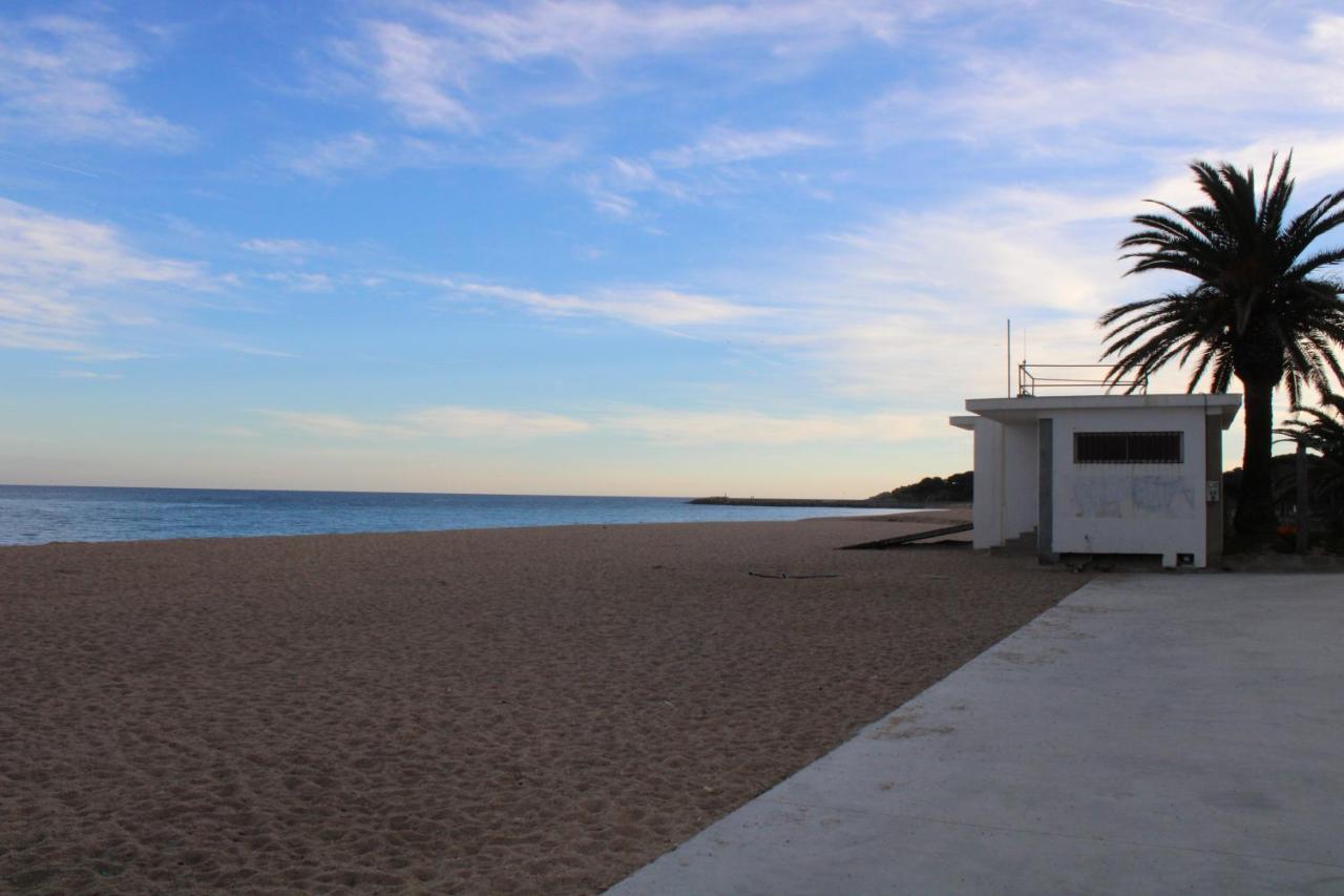 Estudio Primera Linea De Mar Con Piscina Y Parking Daire Platja d'Aro Dış mekan fotoğraf