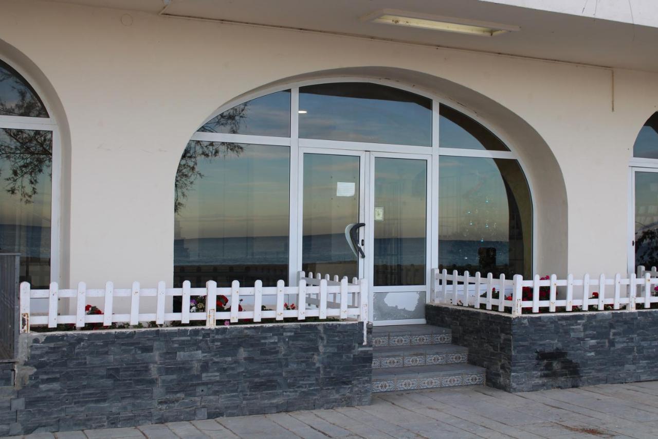 Estudio Primera Linea De Mar Con Piscina Y Parking Daire Platja d'Aro Dış mekan fotoğraf